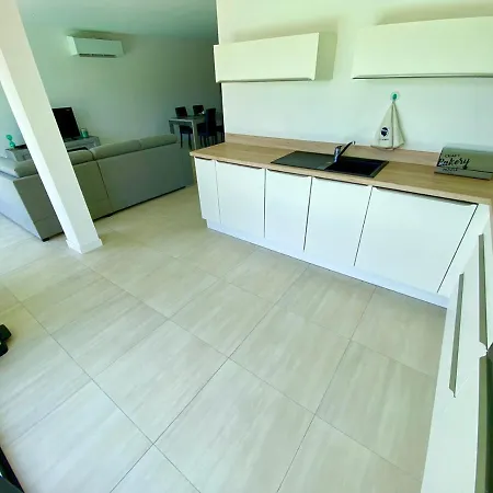 Favone 4 Piscine Privée * Conca