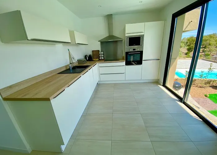 Di Favona 4 Piscine Privee *