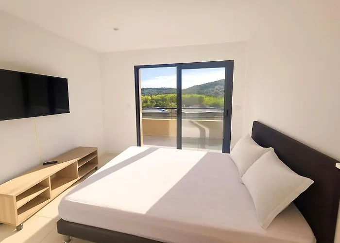 Di Favona 4 Piscine Privee Vila Conca